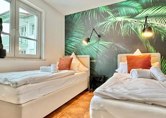 Snug 1 I 3-zimmer Design Am Mit Garten I Office I Highspeed Wifi * Weßling